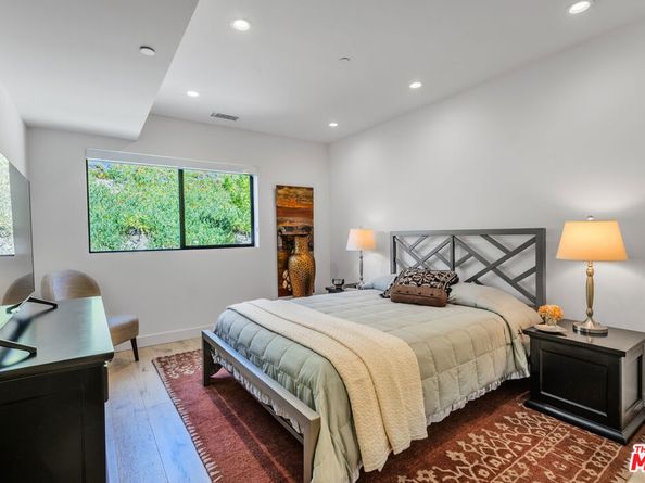 4326 Coronet Drive, Encino CA 91316