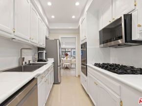 8455 Fountain Avenue 414, West Hollywood CA 90069