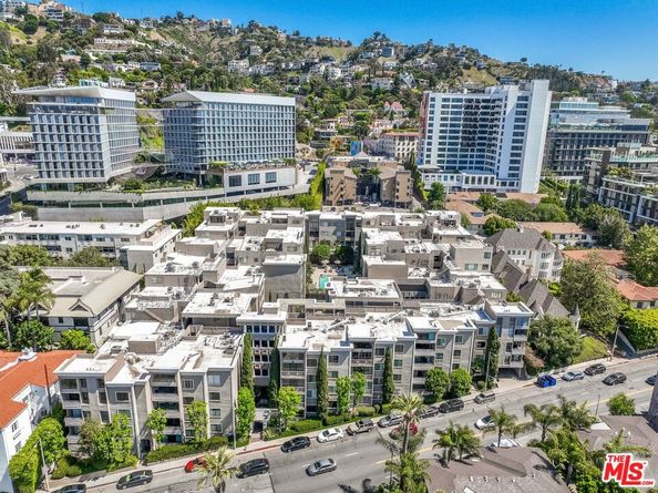 8455 Fountain Avenue 414, West Hollywood CA 90069