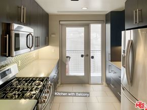 540 S Kenmore Avenue 204, Los Angeles CA 90020