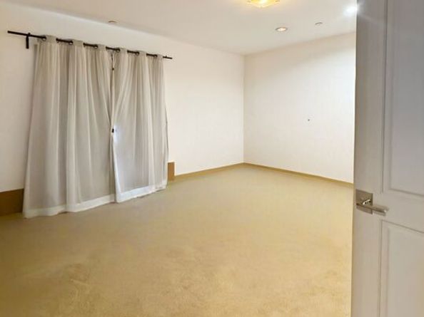 848 Irolo Street 408, Los Angeles CA 90005