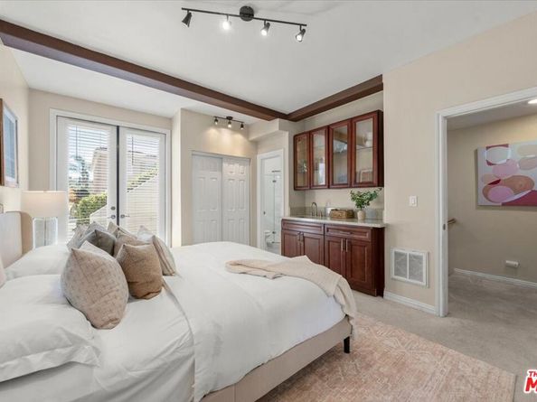 657 S Avenue 61, Los Angeles CA 90042
