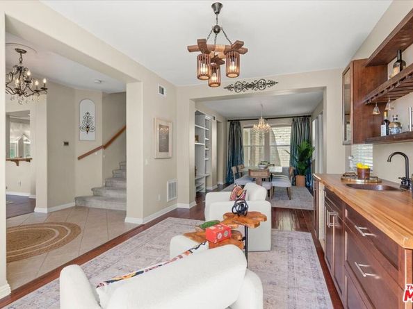 657 S Avenue 61, Los Angeles CA 90042