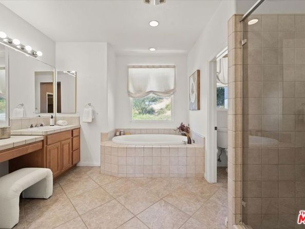 657 S Avenue 61, Los Angeles CA 90042