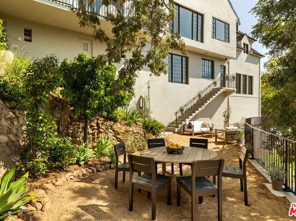 2293 Bronson Hill Drive, Los Angeles CA 90068