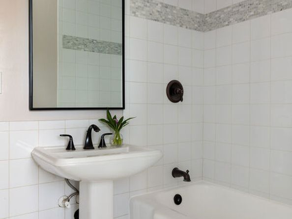 2293 Bronson Hill Drive, Los Angeles CA 90068