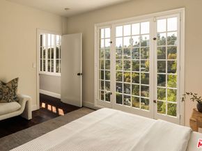 2293 Bronson Hill Drive, Los Angeles CA 90068