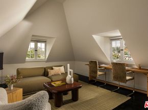 2293 Bronson Hill Drive, Los Angeles CA 90068