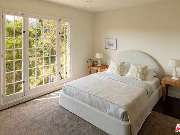 2293 Bronson Hill Drive, Los Angeles CA 90068