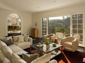 2293 Bronson Hill Drive, Los Angeles CA 90068