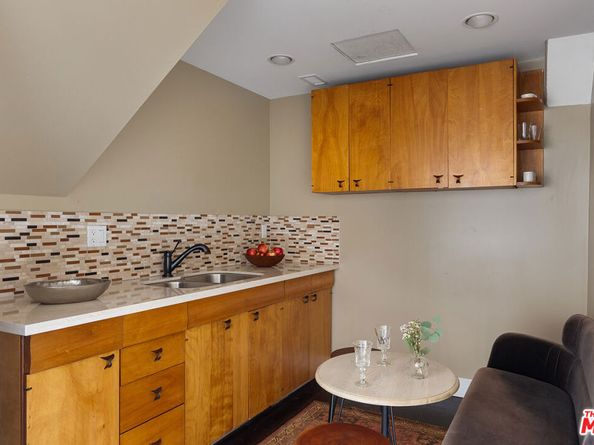 2293 Bronson Hill Drive, Los Angeles CA 90068