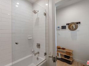 7667 Chisholm Avenue, Van Nuys CA 91406
