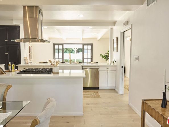 8531 Norwich Avenue, North Hills CA 91343