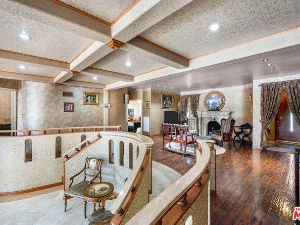 5006 Los Feliz Boulevard, Los Angeles CA 90027