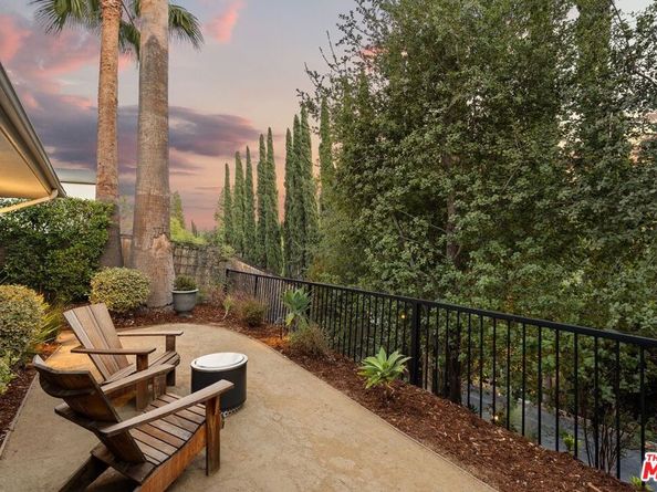 5117 Lubao Avenue, Woodland Hills CA 91364