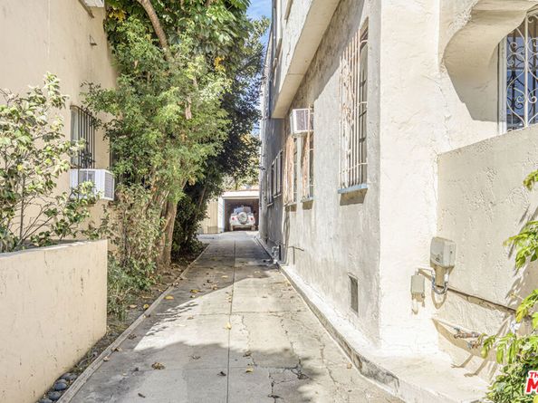 357 N Curson Avenue, Los Angeles CA 90036