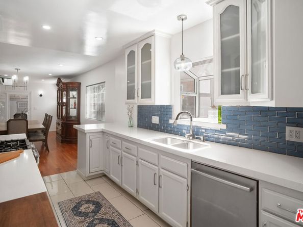 7020 Mary Ellen Avenue, North Hollywood CA 91605