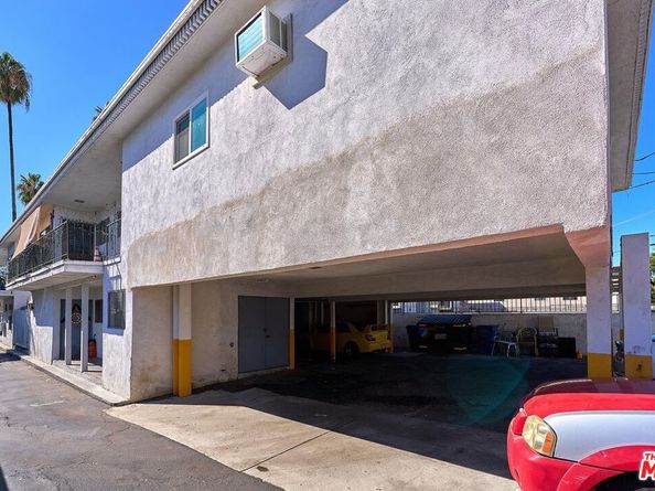 14317 Haynes Street, Van Nuys CA 91401