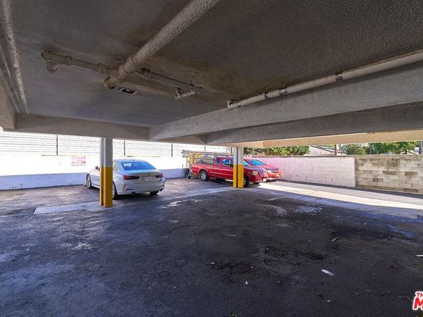 14317 Haynes Street, Van Nuys CA 91401