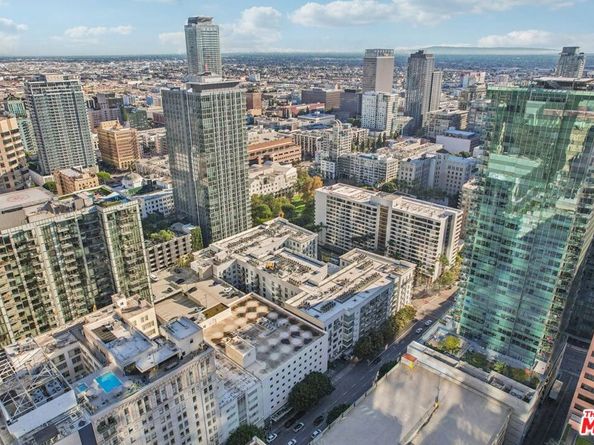 645 W 9th Street 530, Los Angeles CA 90015