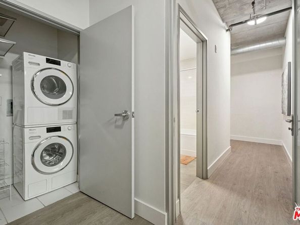 645 W 9th Street 530, Los Angeles CA 90015