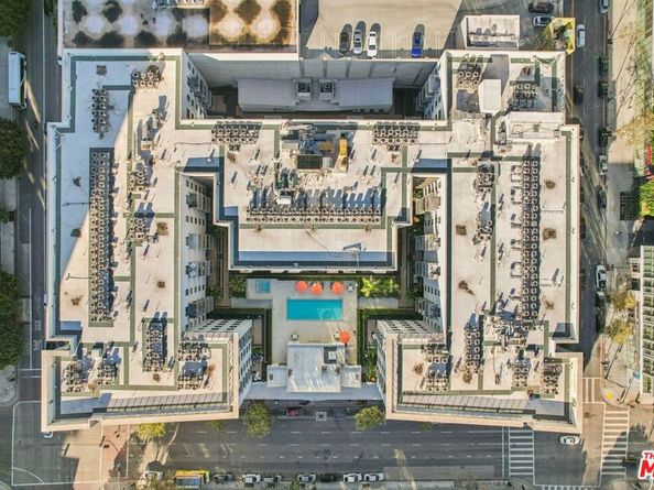 645 W 9th Street 530, Los Angeles CA 90015