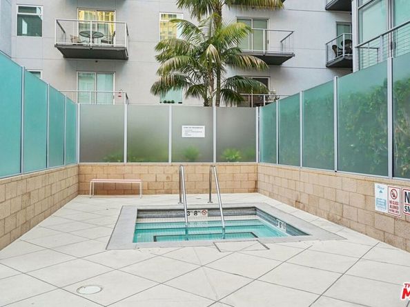 645 W 9th Street 530, Los Angeles CA 90015