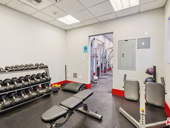 645 W 9th Street 530, Los Angeles CA 90015