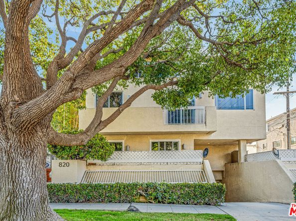 820 California Avenue 201, Santa Monica CA 90403