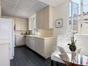 820 California Avenue 201, Santa Monica CA 90403