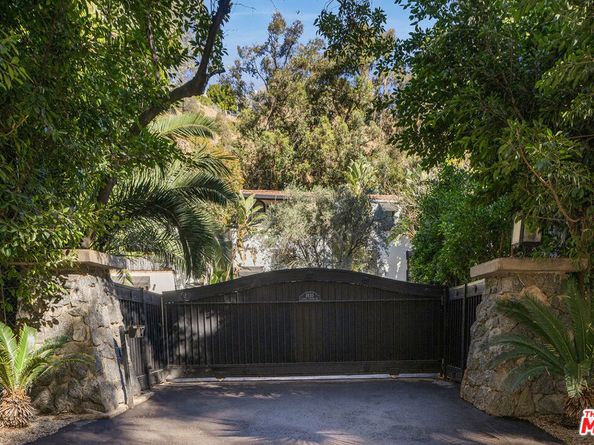 1930 Laurel Canyon Boulevard, Los Angeles CA 90046