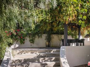 1930 Laurel Canyon Boulevard, Los Angeles CA 90046