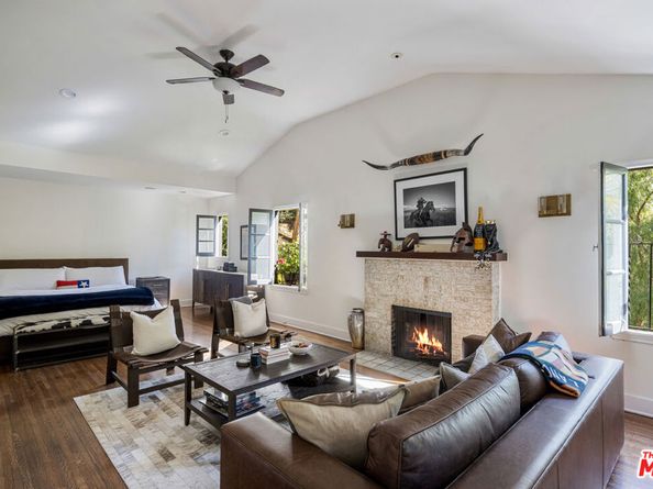 1930 Laurel Canyon Boulevard, Los Angeles CA 90046