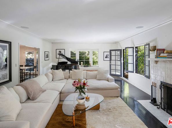 1930 Laurel Canyon Boulevard, Los Angeles CA 90046