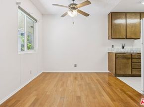 3010 Montrose Avenue 3, La Crescenta CA 91214