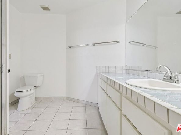 3010 Montrose Avenue 3, La Crescenta CA 91214