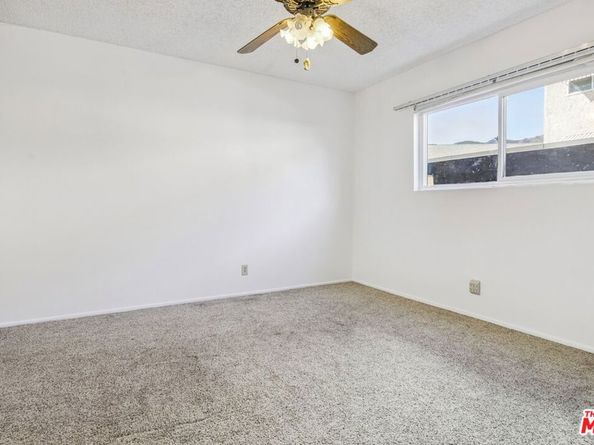 3010 Montrose Avenue 3, La Crescenta CA 91214