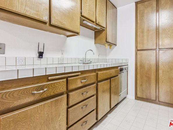 3010 Montrose Avenue 3, La Crescenta CA 91214