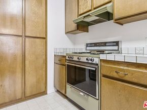 3010 Montrose Avenue 3, La Crescenta CA 91214