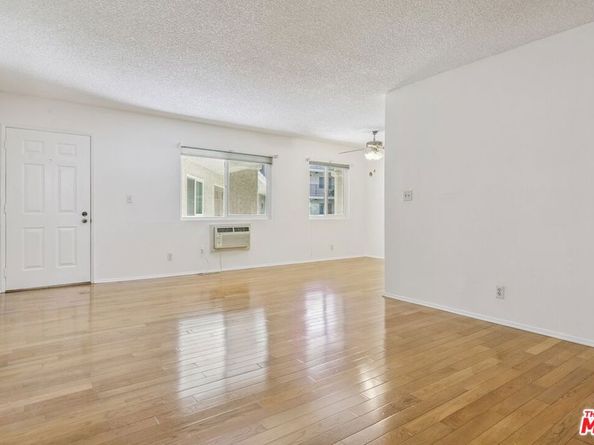 3010 Montrose Avenue 3, La Crescenta CA 91214