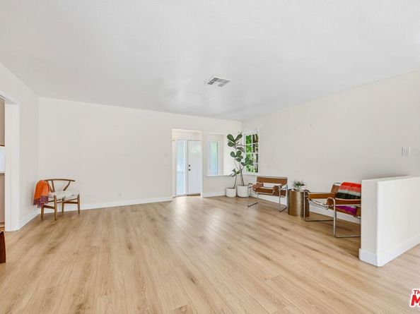5430 Geyser Avenue, Tarzana CA 91356