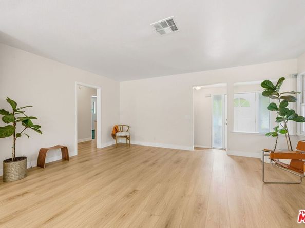 5430 Geyser Avenue, Tarzana CA 91356