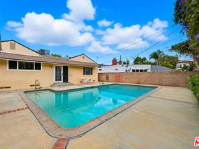 5430 Geyser Avenue, Tarzana CA 91356