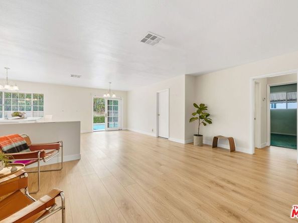 5430 Geyser Avenue, Tarzana CA 91356