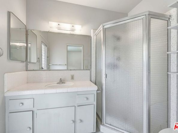 5430 Geyser Avenue, Tarzana CA 91356