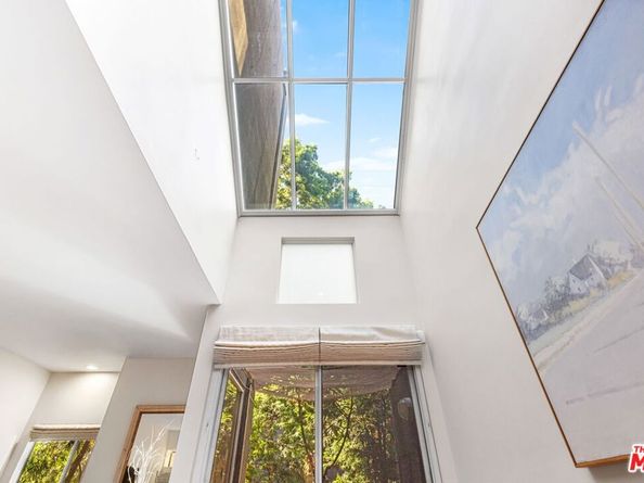 1617 S Beverly Glen Boulevard 204, Los Angeles CA 90024