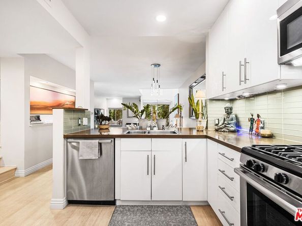 1617 S Beverly Glen Boulevard 204, Los Angeles CA 90024