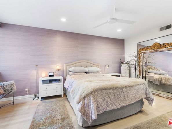 1617 S Beverly Glen Boulevard 204, Los Angeles CA 90024