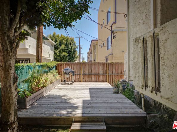 1916 Overland Avenue 2, Los Angeles CA 90025