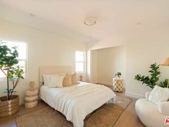 4606 10th Avenue, Los Angeles CA 90043